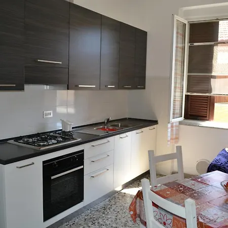 4m * Ameglia